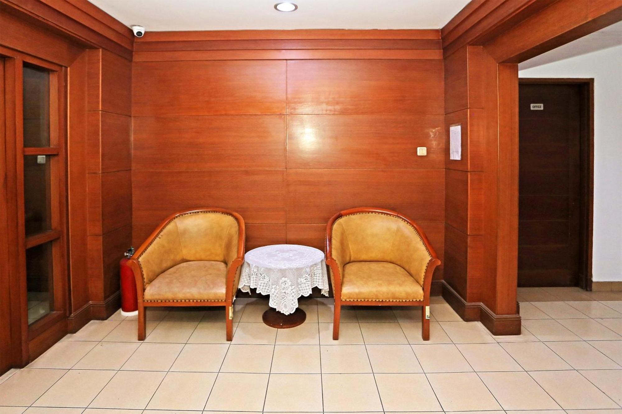 Collection O 91898 Series Hotel Kuningan Yakarta Exterior foto